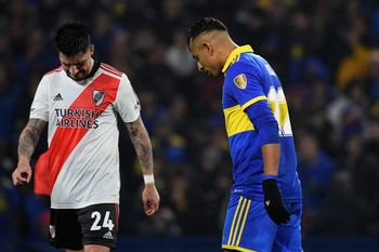 Peor imposible: Boca y River quedaron afuera de la competencia internacional y se arrastran en el torneo local.