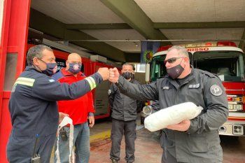 Presos de la Unidad 9 confeccionaron barbijos para bomberos