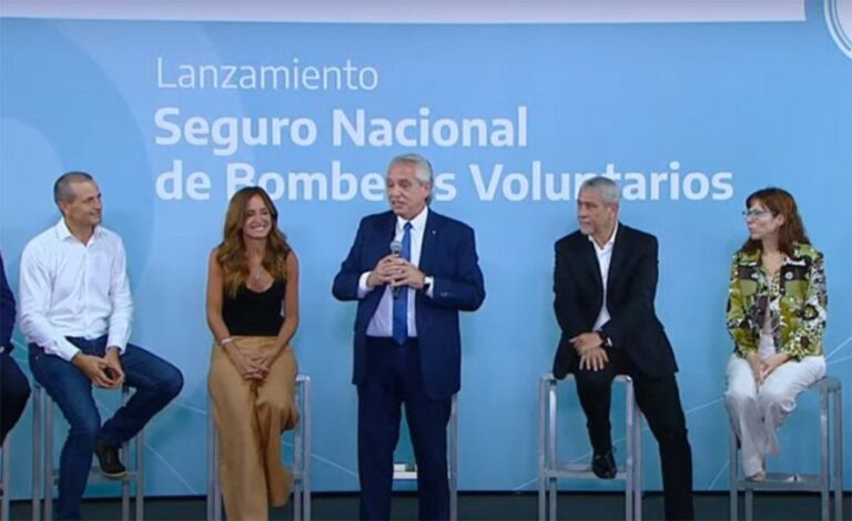 El Gobierno presentó el Seguro Nacional de Bomberos Voluntarios