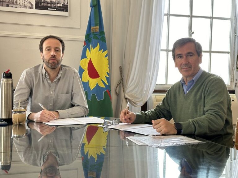 Otros dos intendentes de la UCR pidieron ayuda a Provincia para pagar el bono
