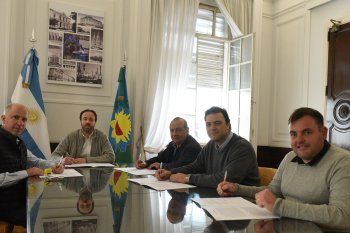 uno por uno, los 58 intendentes que pidieron ayuda a la provincia para pagar la suma fija