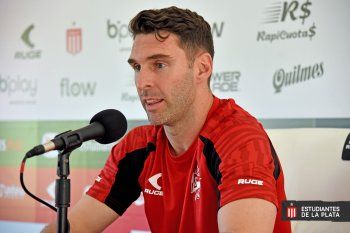 Mauro Boselli, delantero de Estudiantes, en conferencia de prensa (Foto: Prensa EDLP).
