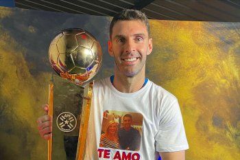 Mauro Boselli campeón con Cerro Porteño de Paraguay
