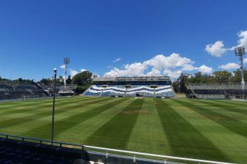 Gimnasia trabaja de lleno en el Estadio del Bosque.