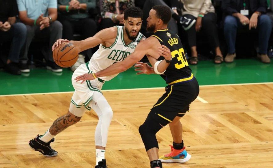 Boston y Golden State se ven las caras en el Juego 6 de la Final de la NBA. Básquet