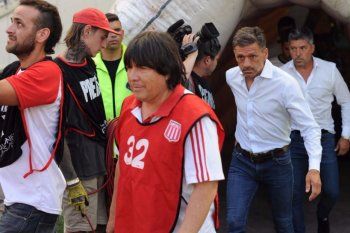 El Brujo Manuel junto a Estudiantes