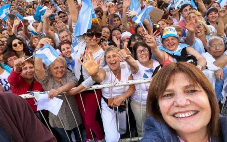 Bullrich: “El 99% de los afiliados al PRO sienten que tienen que salir”