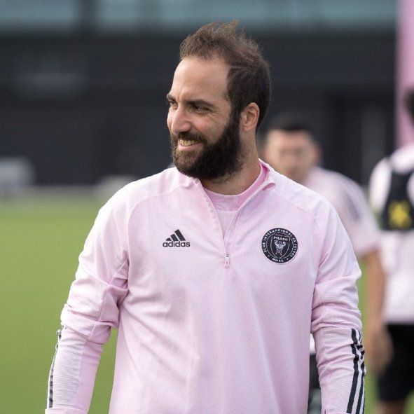Higuaín, a pura sonrisa en el Inter de Miami.