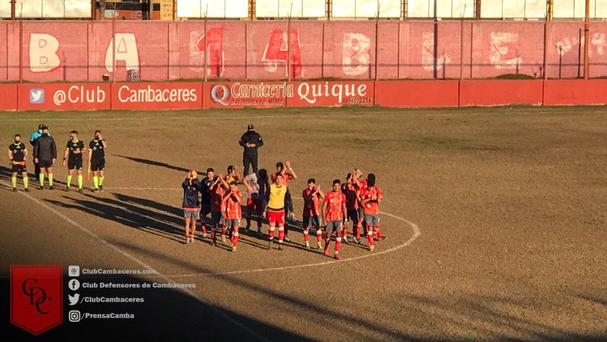 Cambaceres goleó a Central Ballester en Ensenada.