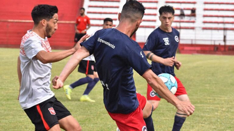 Cambaceres volvió al ruedo con dos goleadas en Ensenada
