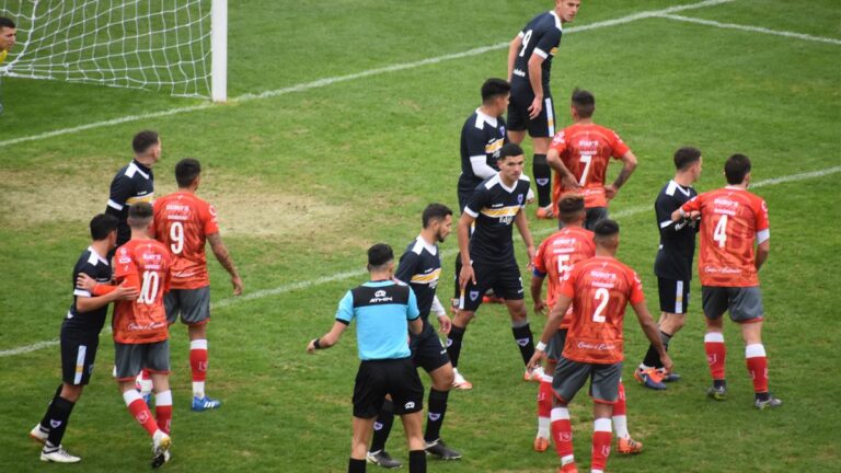 Cambaceres empató en su visita a Sportivo Barracas