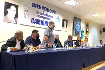 Camioneros declaró el estado de alerta y movilización en todo el país (Foto Facebook) 