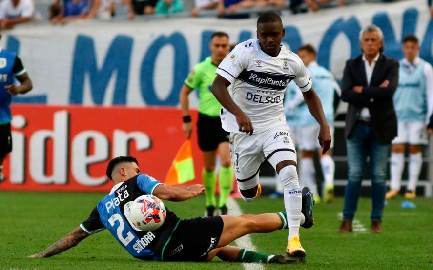 Carbonero, pieza clave para Gorosito, seguirá en Gimnasia.