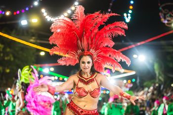 se viene la noche de las madrinas de bateria en lincoln 