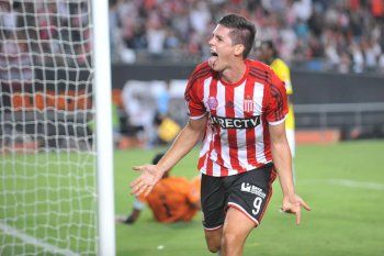 Guido Carrillo delantero que se inició en Estudiantes.