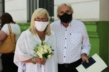 Alicia y Lito fueron los primeros en casarse post cuarentena en La Plata
