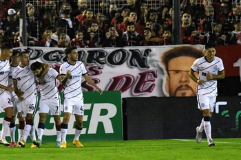 San Lorenzo frenó a Newell´s y dejó abierta la clasificación para varios equipos bonaerenses.