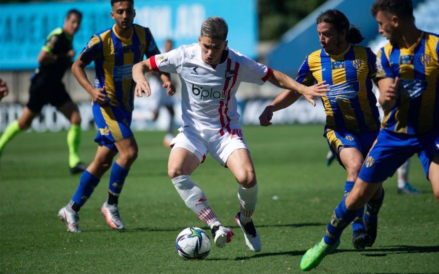 El último partido que Estudiantes ganó tras arrancar perdiendo fue ante Puerto Nuevo.