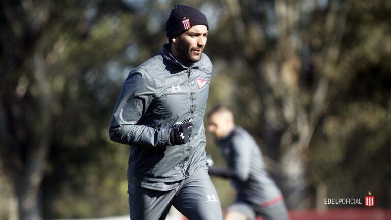 Estudiantes inició la quinta semana y hoy vuelve a entrenar