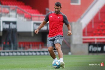 Martín Cauteruccio será suplente nuevamente este lunes.