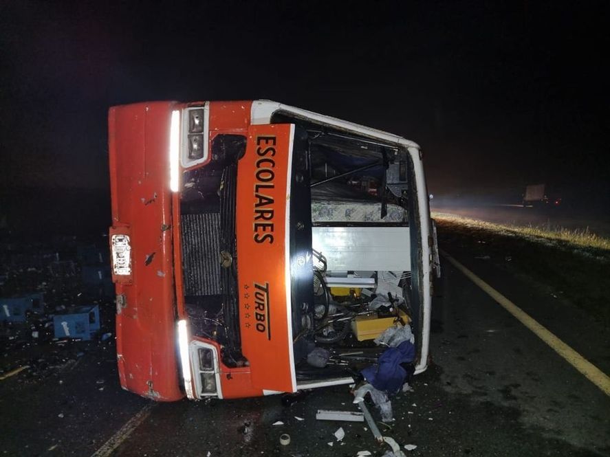 Uno de los vehículos siniestrados en la Ruta 2, a la altura de Chascomús