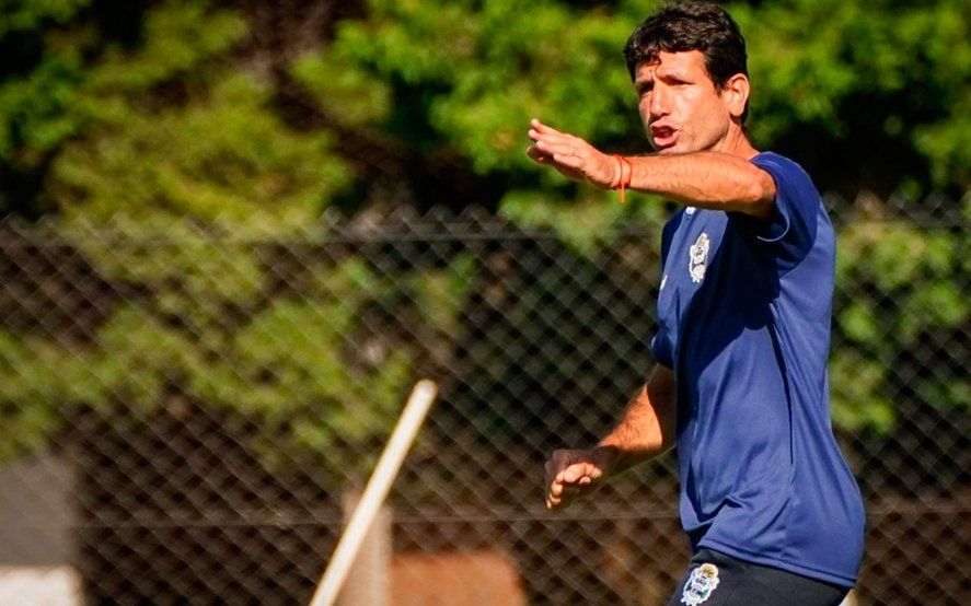 Sebastián Romero reemplaza a Néstor Gorosito como DT de Gimnasia.