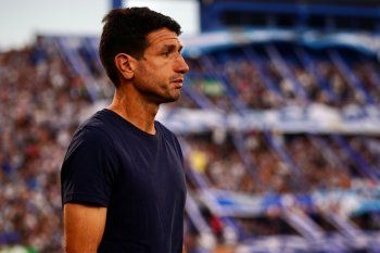 Sebastián Romero, técnico de Gimnasia, en su debut en Primera ante Vélez