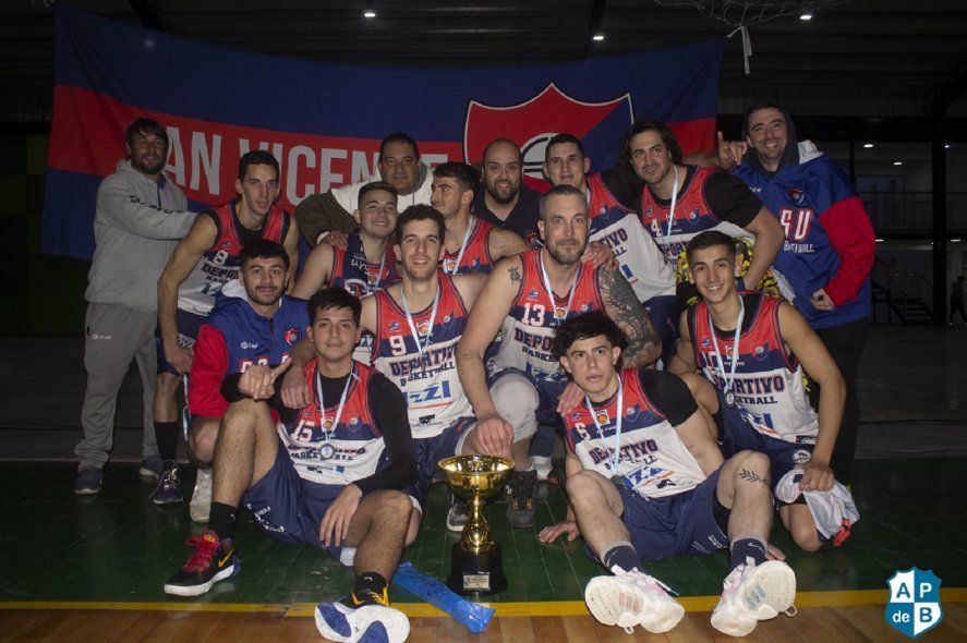 Deportivo San Vicente, campeón de la Zona C en la Asociación Platense de Básquet
