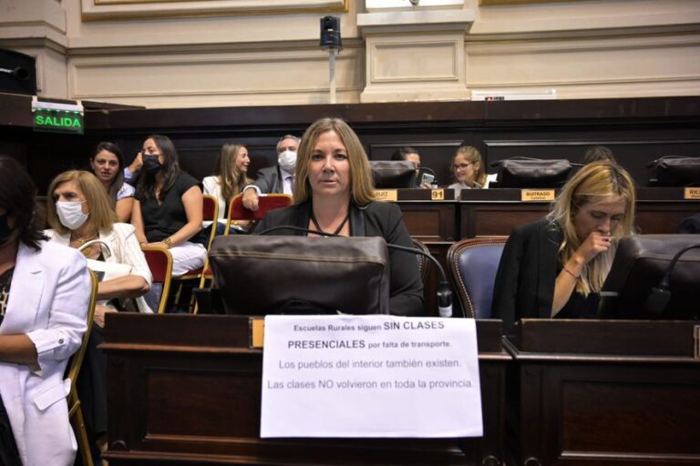 Reclaman por el transporte escolar en pueblos del interior