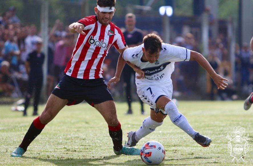 Bruno Valdez y Franco Torres en el último Clásico de Reserva.