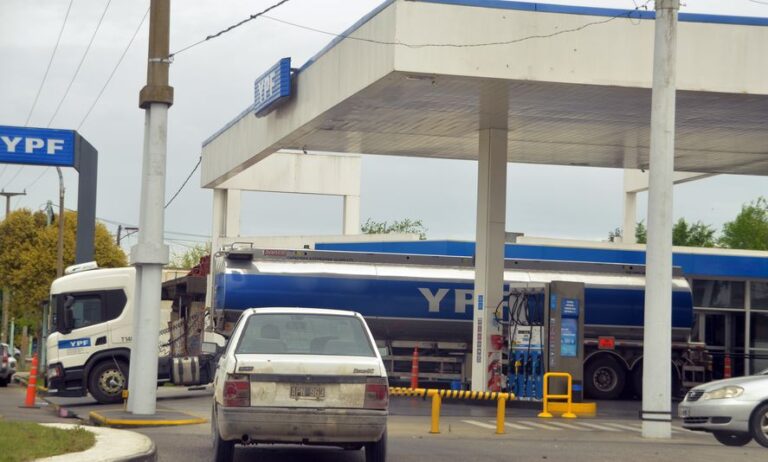 Combustibles: Estacioneros aseguraron que aumentó la provisión y la situación tiende a normalizarse