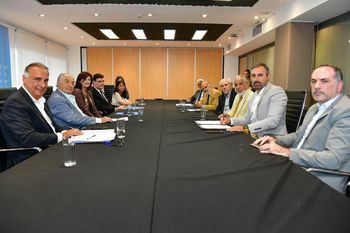 Empleados de Comercio cerraron paritaria anual con un aumento del 101%
