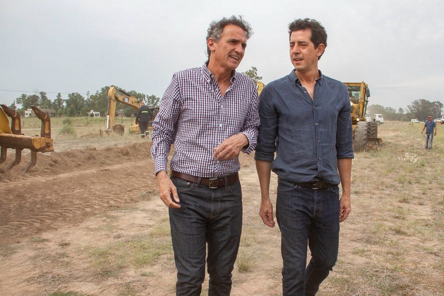 Con la visita de ministros Gabriel Katopodis y Eduardo “Wado” De Pedro, dio inicio la  obra para transformar la Ruta 5 en autopista