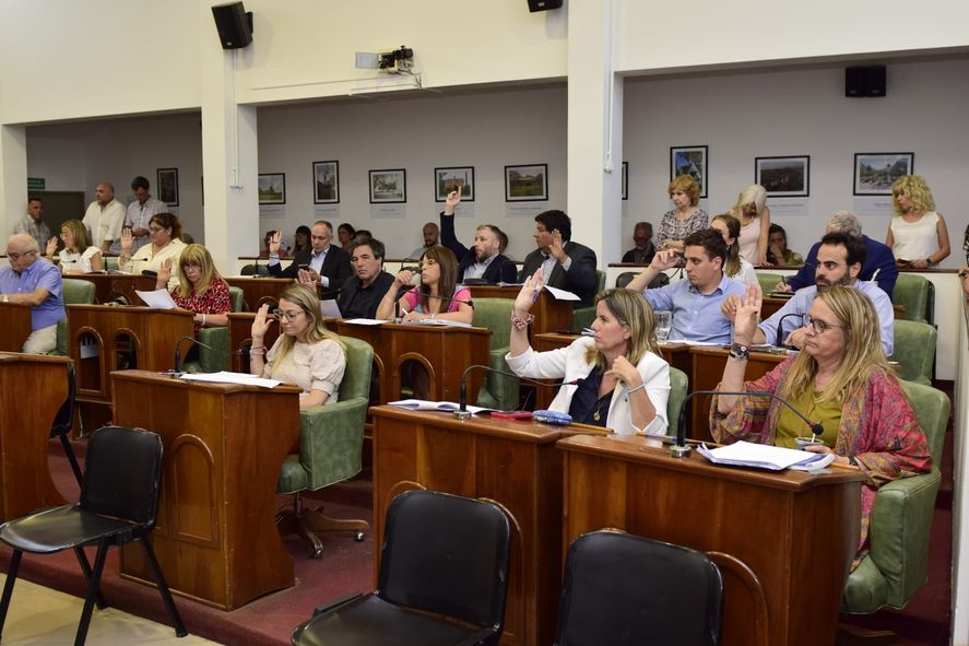 El Concejo Deliberante de San Isidro aprobó la creación de más de 30 cargos en el gabinete del intendente Ramón Lanús. El Concejo Deliberante de San Isidro aprobó la creación de más de 30 cargos en el gabinete del intendente Ramón Lanús.