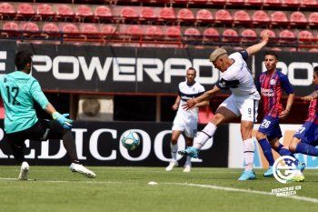 Contín anotó un golazo para darle el triunfo a Gimnasia.