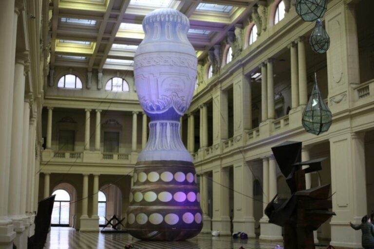 Copa América: cómo se hizo el inflable que llegó a Ezeiza