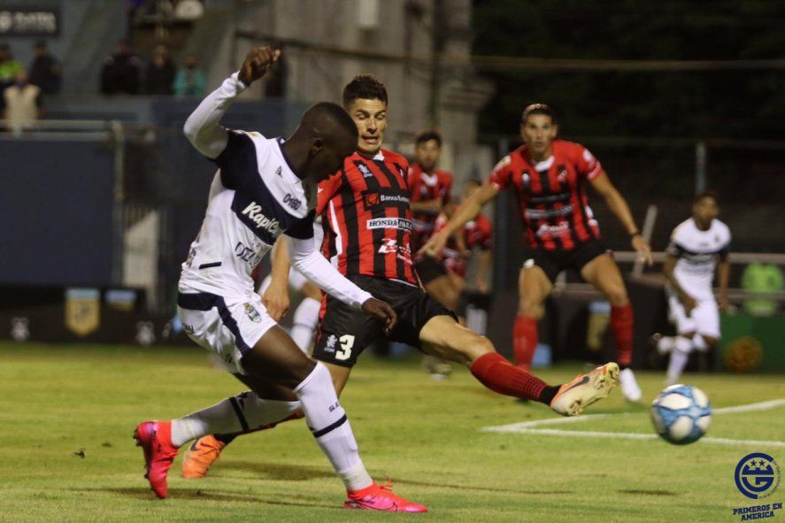 Gimnasia fue contundente frente a Patronato.