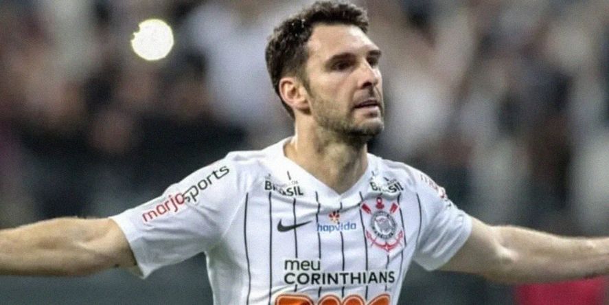 Mauro Boselli regresó en 2022 desde Cerro Porteño. Antes, pasó por el Timao. Mauro Boselli regresó en 2022 desde Cerro Porteño. Antes, pasó por el Timao.