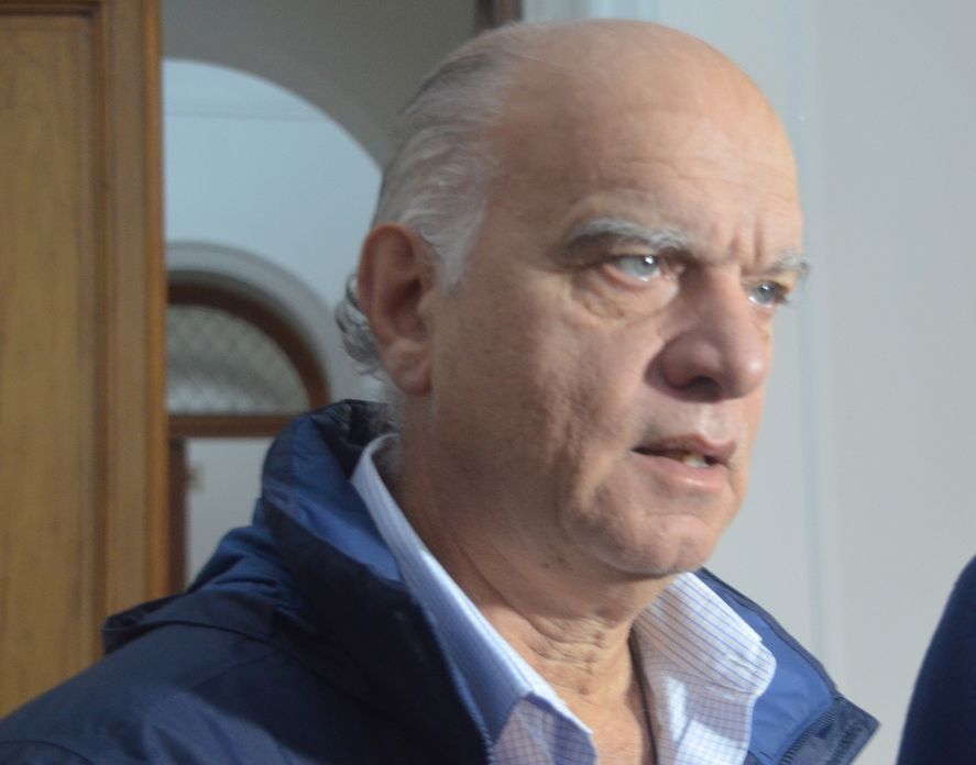 El intendente del PRO, Néstor Grindetti, cruzó a Eduardo Belliboni por los planes sociales