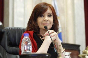 Cristina usa twitter casi exclusivamente para cuestionar los fallos de la Cámara Federal Porteña.