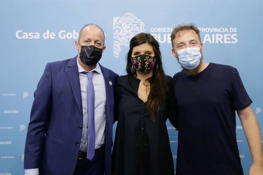 Daniela Vilar, nueva ministra de Ambiente de la provincia de Buenos Aires, junto a Martín Insaurralde y Federico Otermín