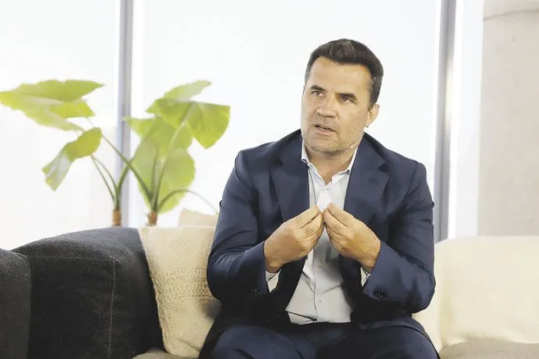 El secretario de Energía le dio una “ayuda memoria” a Macri