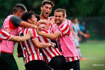 La reserva de Estudiantes se sacó de encima a la abejas y a Central Córdoba.