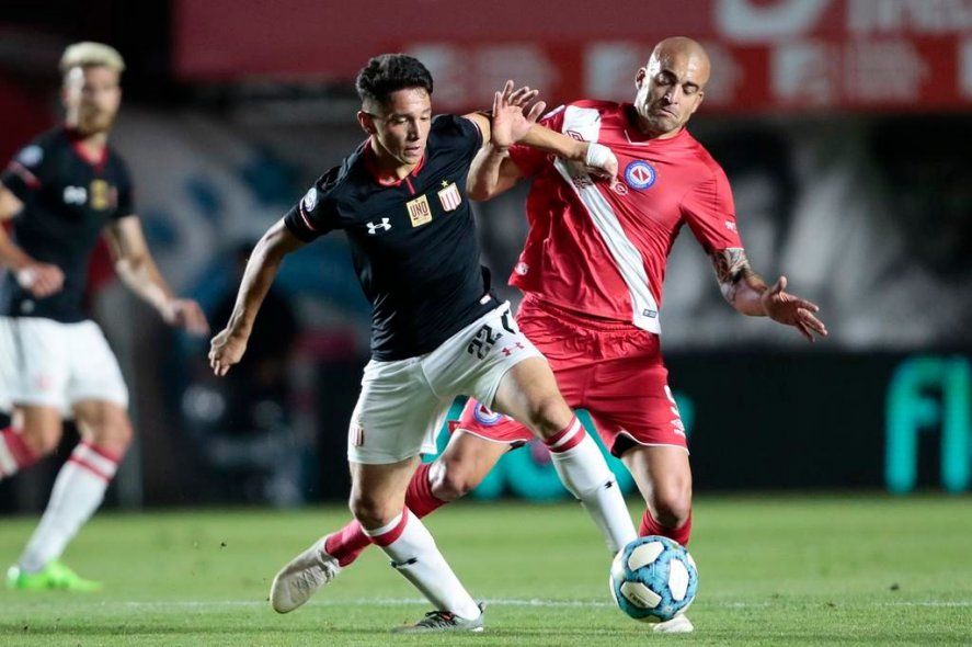 David Ayala solo tenía un partido en Primera, en 2019, y había sido también ante Argentinos.