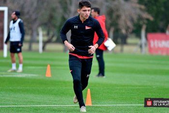 David Ayala entrenándose en Estudiantes