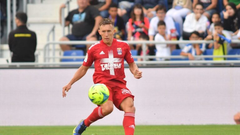 Gimnasia expectante por Pablo De Blasis que hoy jugó su último partido en España.