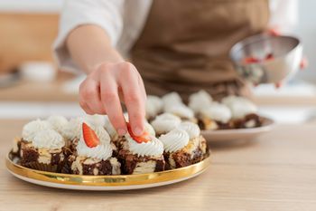 Tres recetas de tortas ricas y fáciles para regalar en el Día de la Madre 2024.