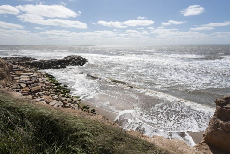 ¿Cuál fue la temperatura del mar durante marzo?