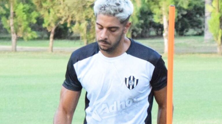 Deian Verón, de Estudiantes a Santiago en busca de minutos