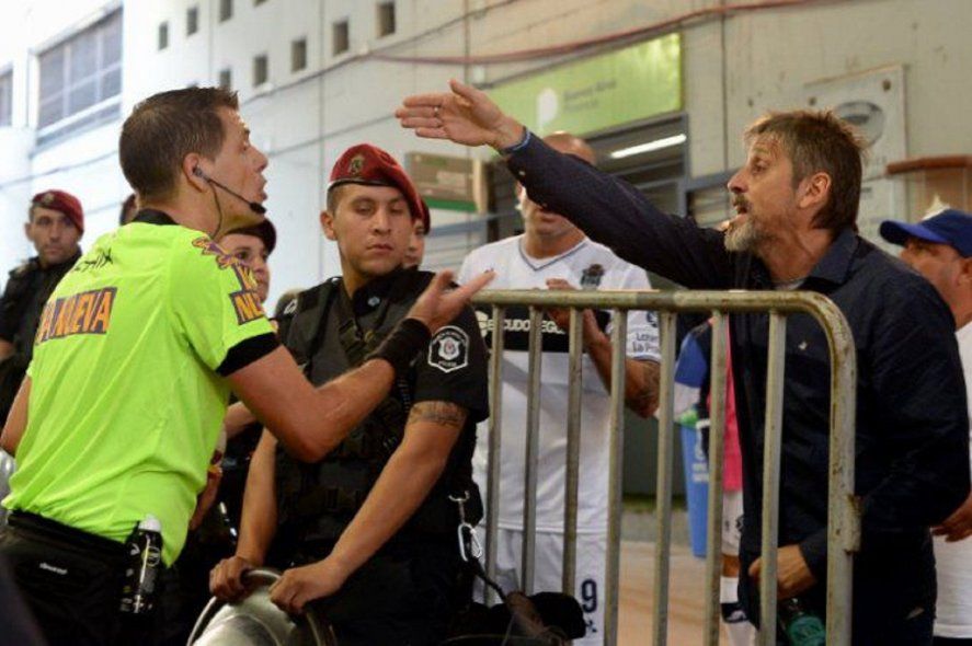 Germán Delfino tiene Coronavirus y no dirigirá el Clásico Platense entre Estudiantes y Gimnasia